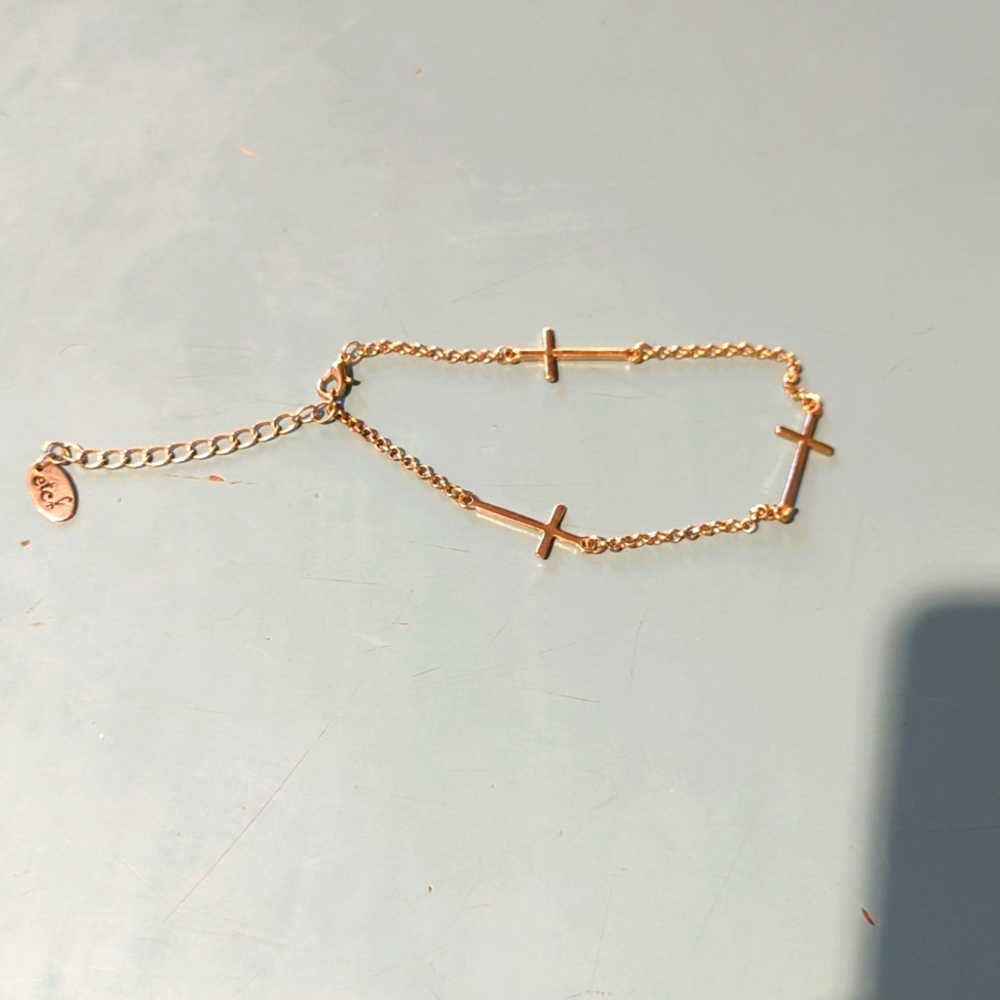 Buy 1 get 1 free - bracelet